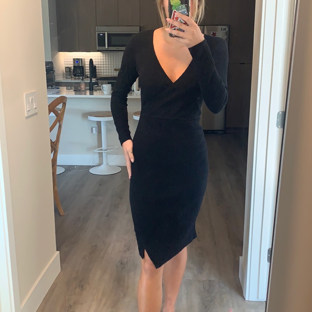 Wilfred Free long sleeve knit wrap dress